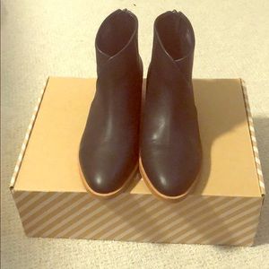 Soludos Venetian Bootie